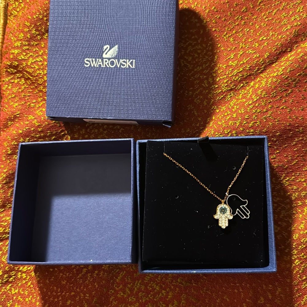 New Swarovski Crystal necklace